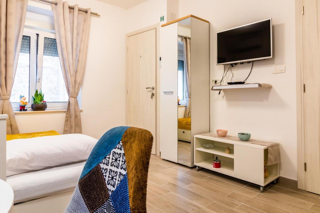Mirela Kastel Stafilic Apartment *